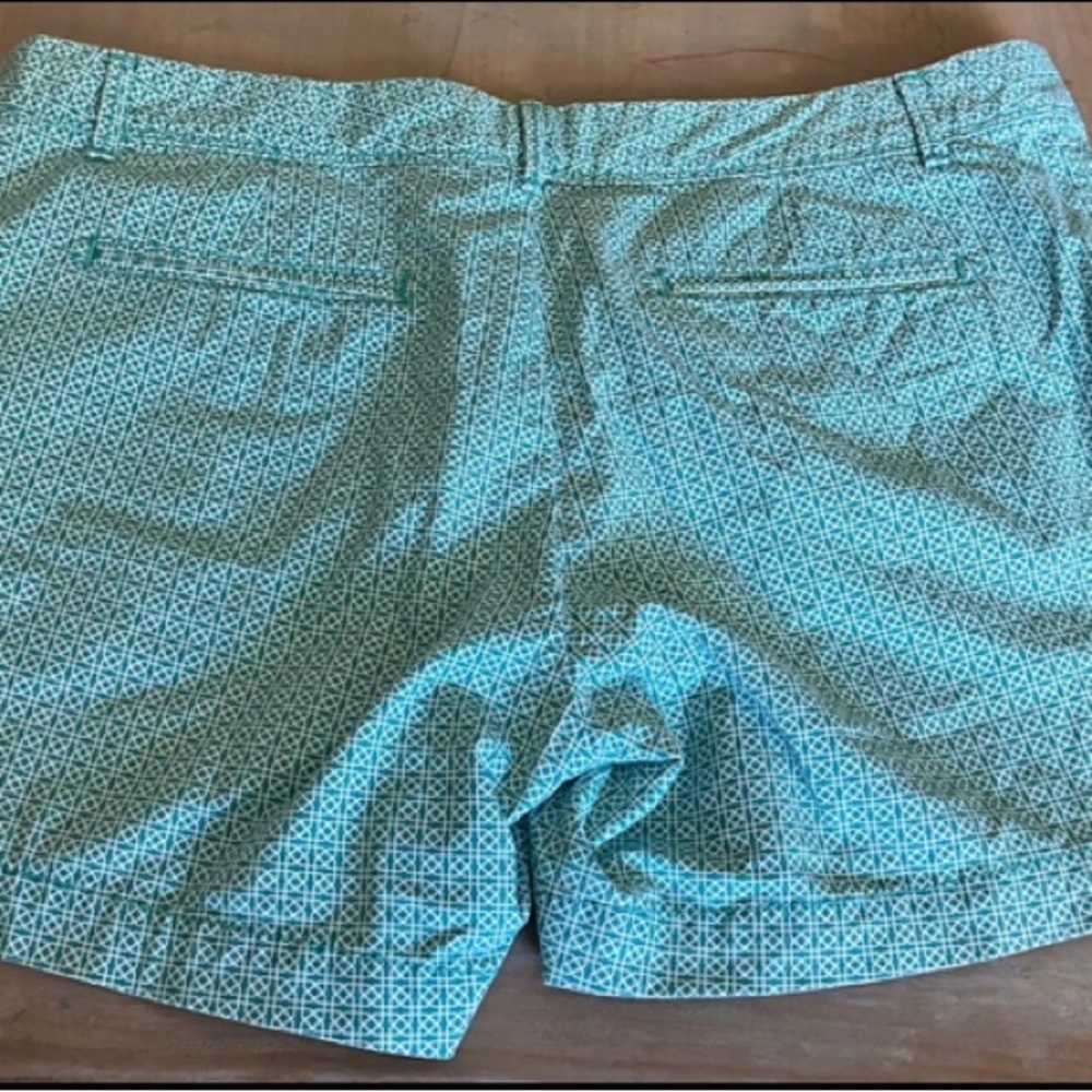 Banana Republic Green Bermudas Casual Summer Style - Picture 4 of 4